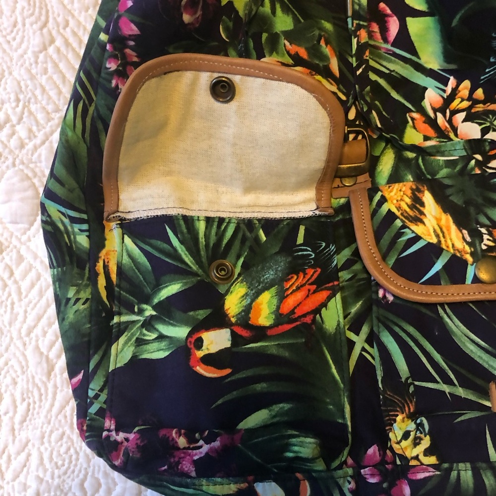 Tropical Backpack - Picture 8 of 11